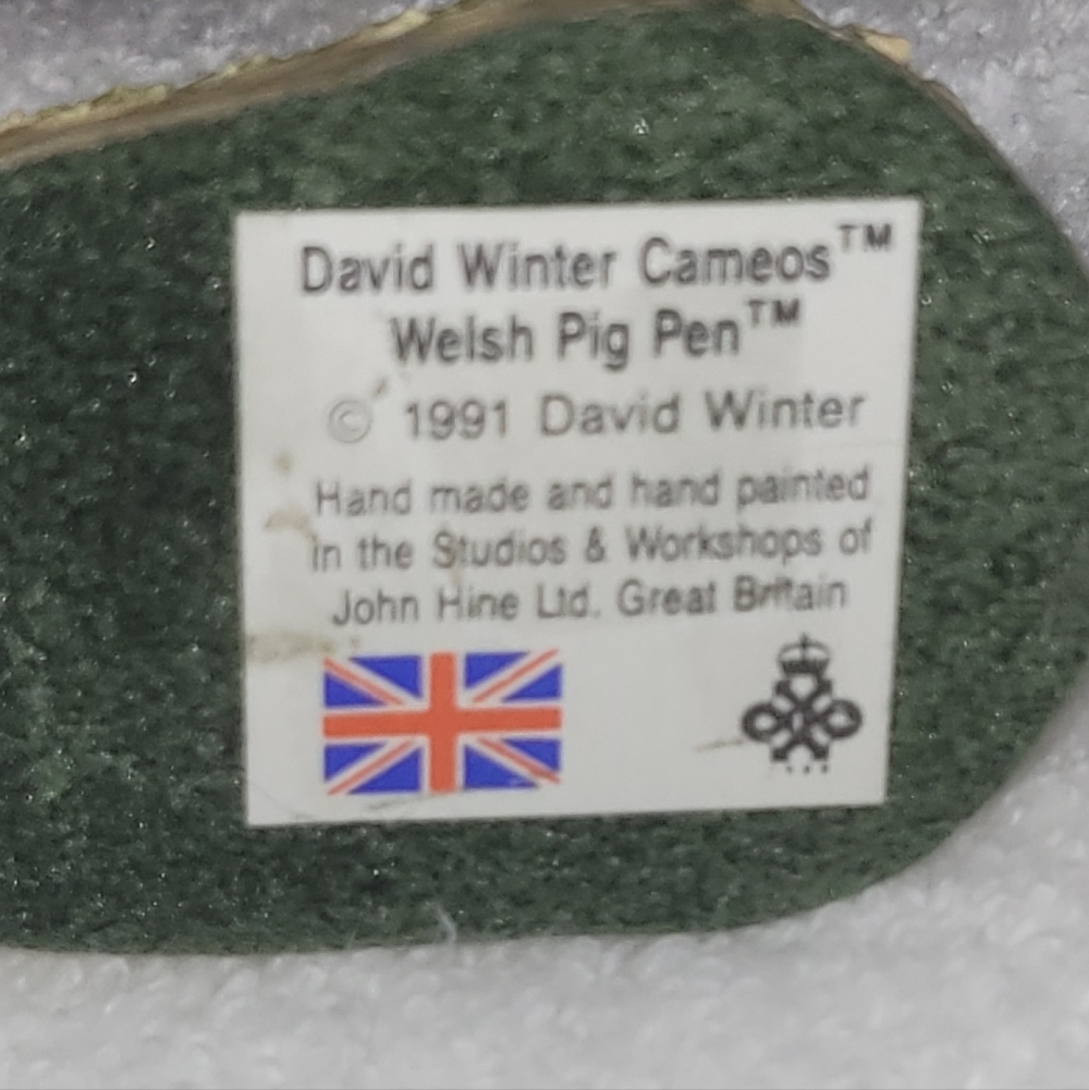 David Winter Welsh Pig Pen miniature